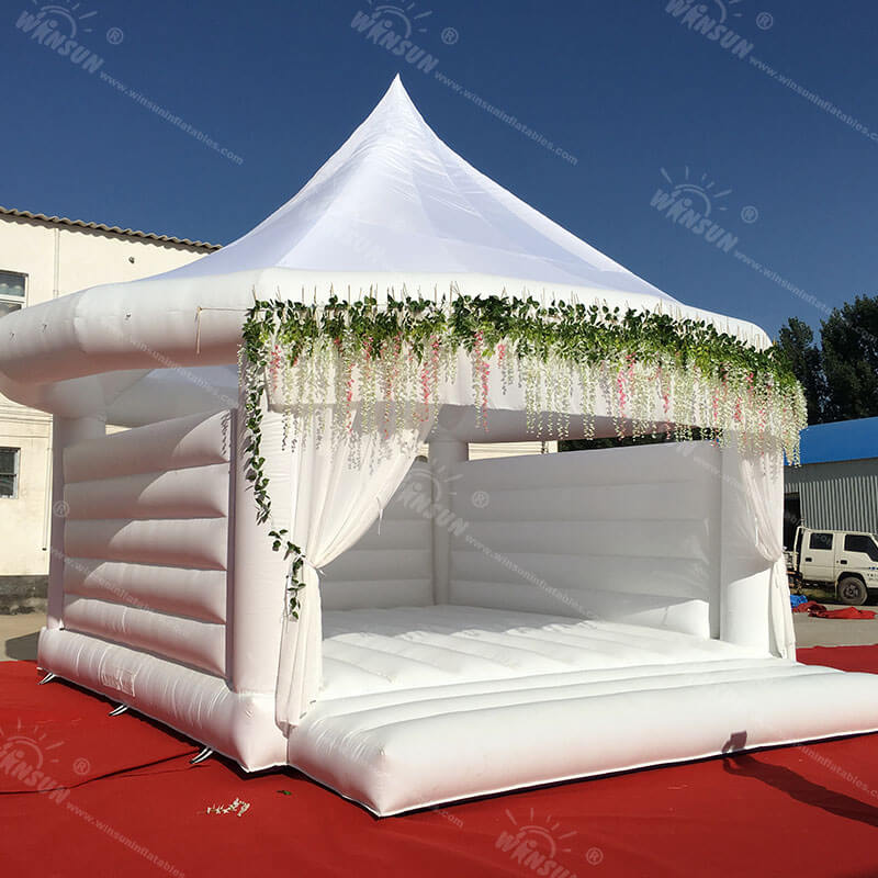Inflatable Wedding Themed Bouncy Castle
