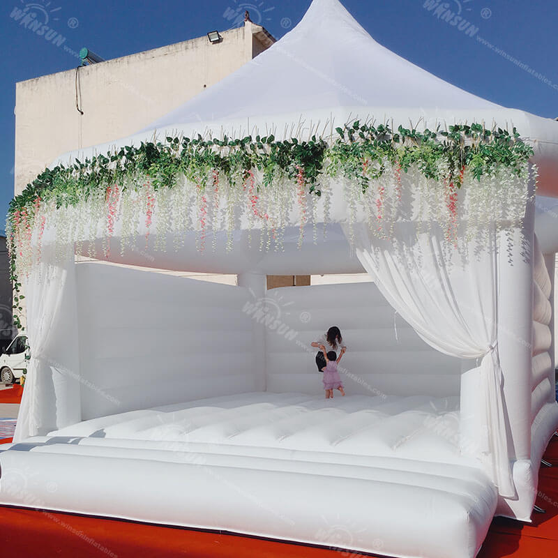 inflatable wedding themed bouncy castle 5