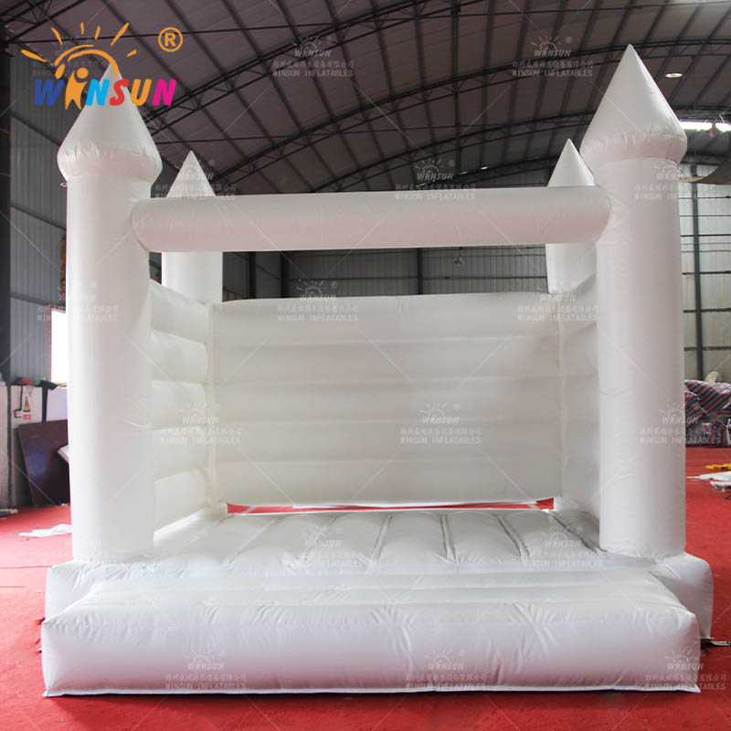Colorful Wedding Themed Inflatable Jumping Castles