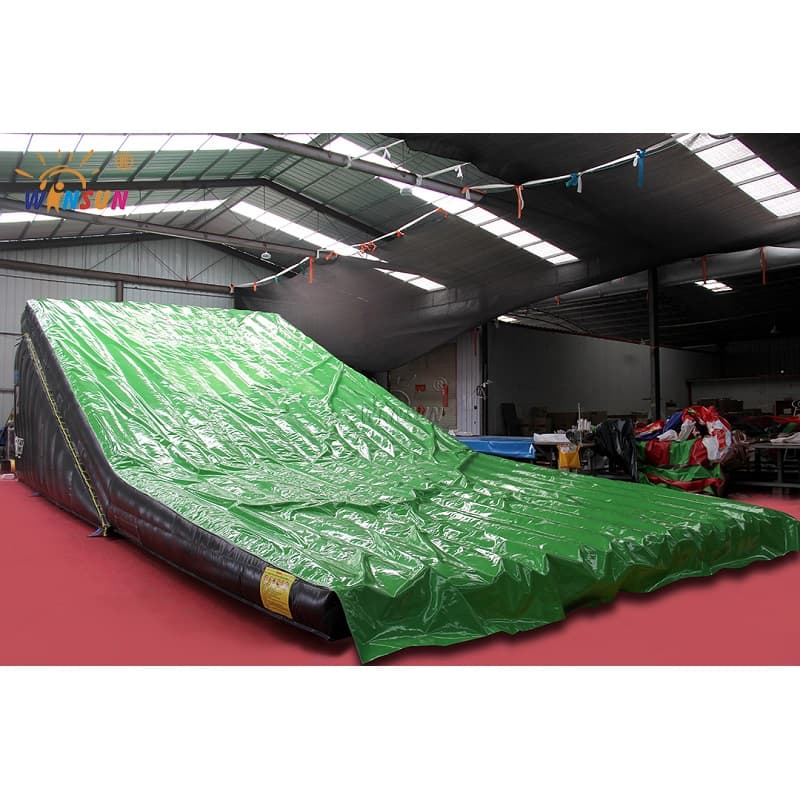 Inflatable Landing Airbag for sports